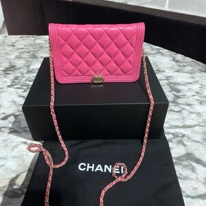 Pink CHANEL Boy Wallet On Chain (WOC)